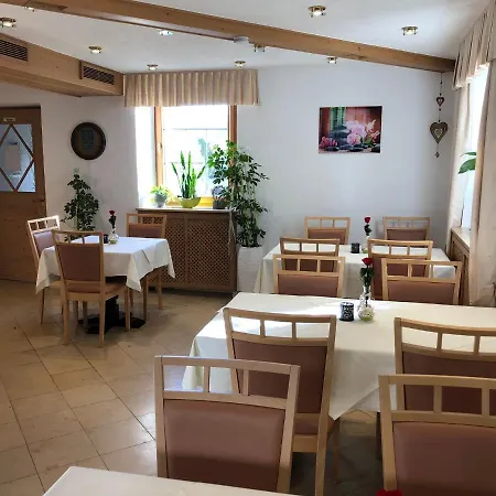 U. Restaurant Goldener Greifen *