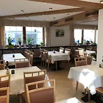 U. Restaurant Goldener Greifen *